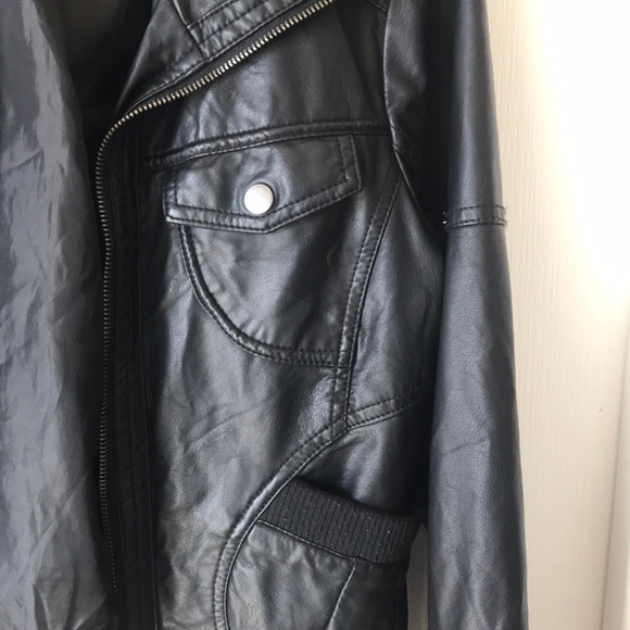 Faux leather jacket - Picture 2 of 5